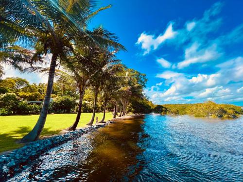 Tranquil holiday home on the water’s edge.