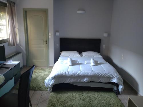 CENTRAL Studio - Fully equiped. Ideal for couples, Patras (photo 7)