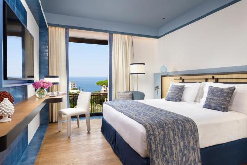 Superior King Room with Sea View