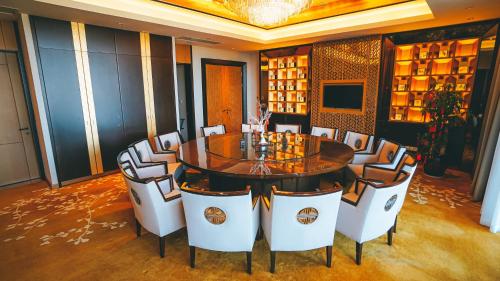 Restaurant, DoubleTree by Hilton Ningbo Chunxiao in Beilun