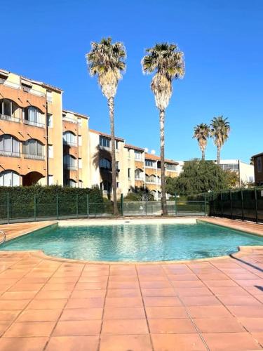 Appartement avec piscine proche de la mer - Location saisonnière - La Londe-les-Maures