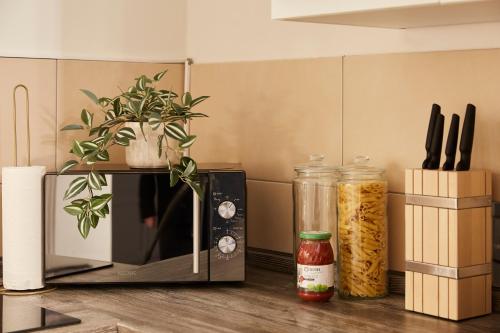 R B Apartment Hamburg Business am Flughafen für 1-5 Personen - ideal für Geschäftsreisende und Familien - Küche - Waschtrockner - Smart TV - kostenloser Parkplatz, Hamburgo (foto 8)