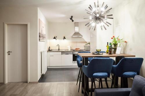 R B Apartment Hamburg Business am Flughafen für 1-5 Personen - ideal für Geschäftsreisende und Familien - Küche - Waschtrockner - Smart TV - kostenloser Parkplatz, Hamburgo (foto 2)