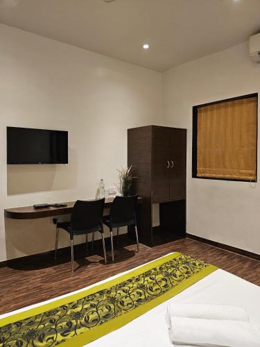 Double or twin room, deluxe