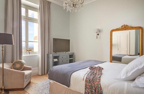 Book the Deluxe Double Room Deluxe Double Room