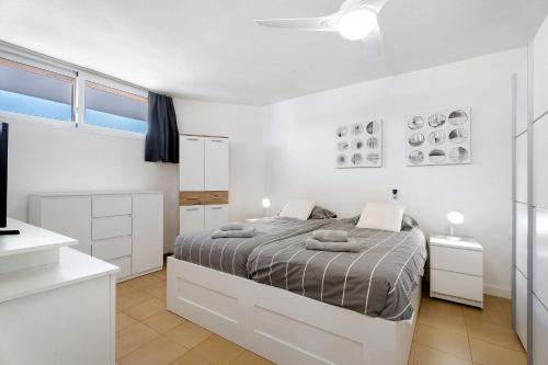 Los Geranios 404, Tenerife