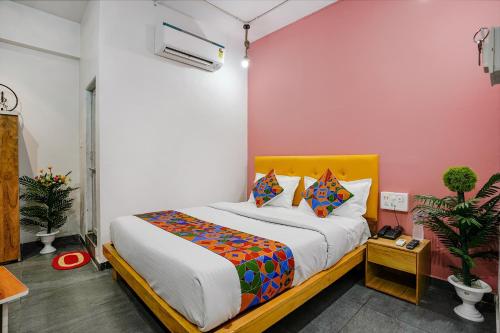 FabHotel Sky City
