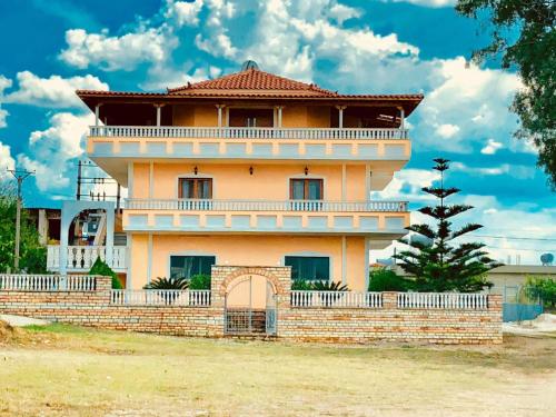 Villa Kapllani, Delvinë
