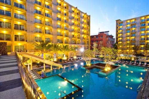 Bể bơi, Bella Express Hotel in Pattaya