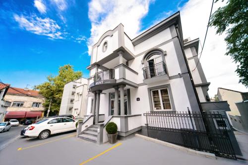 Garni Hotel Mint - image 11