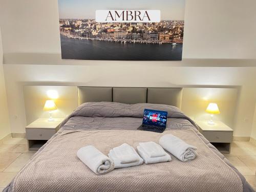 1 king bed, 1 sofa bed