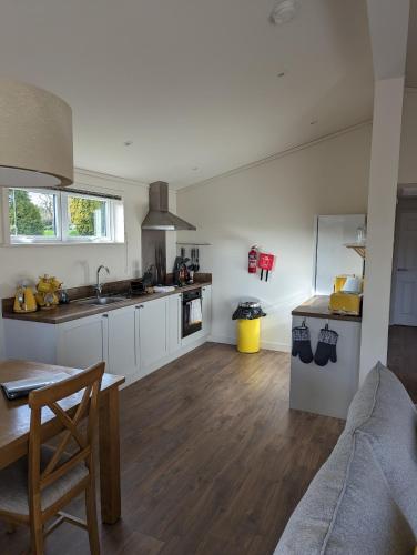 virtuve, Great Trethew Manor Hotel & Restaurant in Menheniot