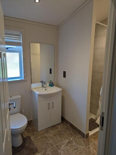 530006842 Great Trethew Manor Hotel & Self Catering Lodges
