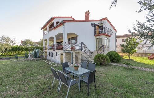 Viesnīcas āriene, Apartmani Katalin in Musalez