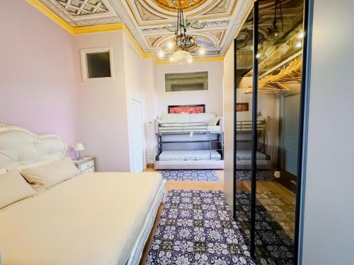 Vanvitelli Palace B&b Room Type - Deluxe Double Room with Balcony and Sea View