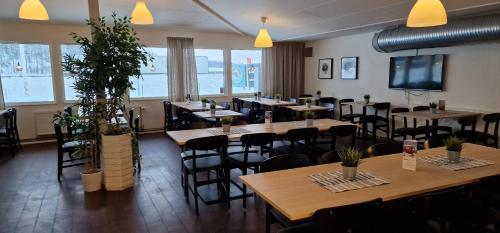 Restaurant, Rasta Grums in Åshammar