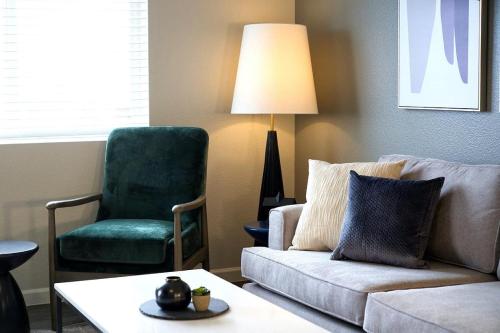Landing Modern Apartment with Amazing Amenities ID3804X99 in Colorado Springs, USA