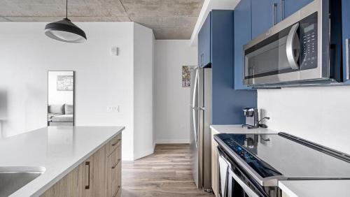 Landing - Modern Apartment with Amazing Amenities ID1401X747 in Nashville, USA