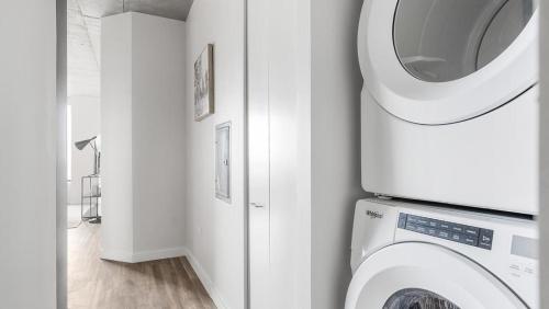 Landing - Modern Apartment with Amazing Amenities ID1401X747 in Nashville, USA