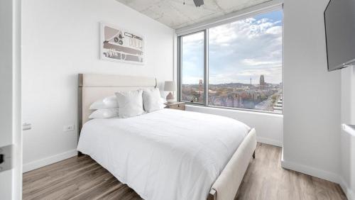 Landing - Modern Apartment with Amazing Amenities ID1401X747 in Nashville, USA