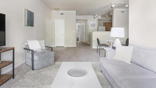 Landing Modern Apartment with Amazing Amenities ID5170X6 in Collierville, USA