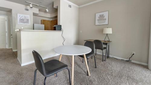 Landing Modern Apartment with Amazing Amenities ID5170X6 in Collierville, USA
