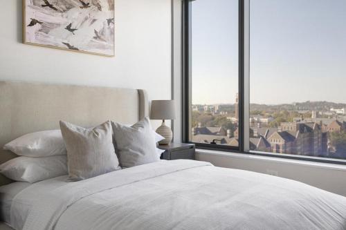Landing - Modern Apartment with Amazing Amenities ID1401X748 in Nashville, USA