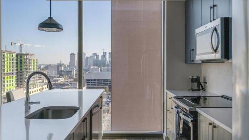 Landing - Modern Apartment with Amazing Amenities ID1401X751 in Nashville, USA