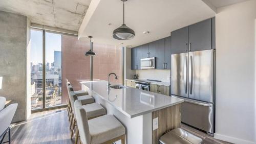 Landing - Modern Apartment with Amazing Amenities ID1401X751 in Nashville, USA