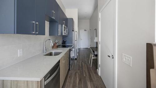 Landing - Modern Apartment with Amazing Amenities ID1401X749 in Nashville, USA