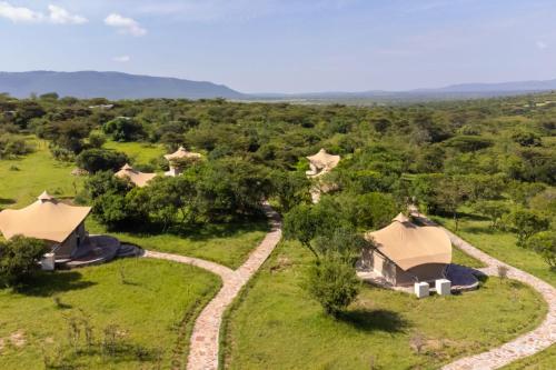 OLORIEN MARA CAMP