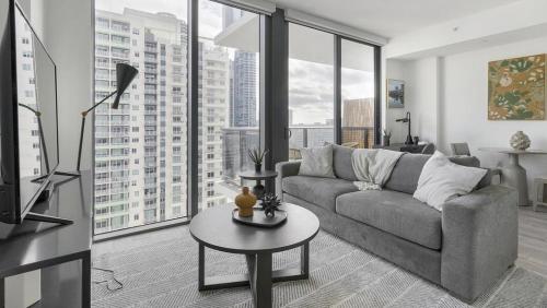 Landing Modern Apartment with Amazing Amenities ID1398X784 in Fort Lauderdale, USA