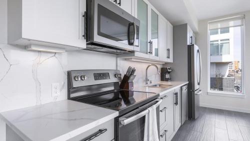 Landing Modern Apartment with Amazing Amenities (ID8566X33) photo 4