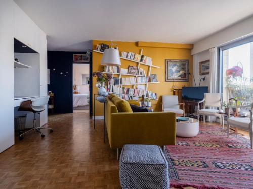 Eiffel Tower Design residence, Paris (photo 8)