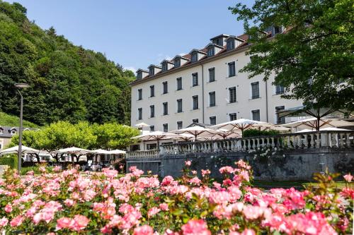 Grand Hôtel & Spa Uriage - Hotel - Uriage-les-Bains