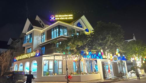 Luxtel Hotel Ngoại Giao Đoàn - 레스토랑