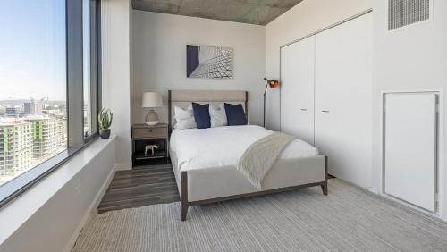Landing Modern Apartment with Amazing Amenities ID1398X857 in Nashville, USA