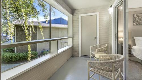 Landing Modern Apartment with Amazing Amenities (ID1171X836) in Plant City (FL)