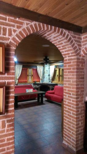 Chalet Rural en Navaluenga in Navaluenga