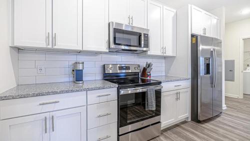 Landing Modern Apartment with Amazing Amenities (ID9014X95) in Anticoch