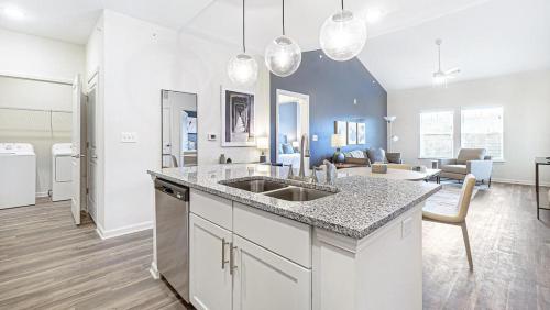 Landing Modern Apartment with Amazing Amenities (ID9014X95) in Anticoch