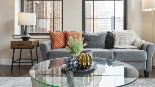 Landing Modern Apartment with Amazing Amenities ID1884X79 in Detroit, USA