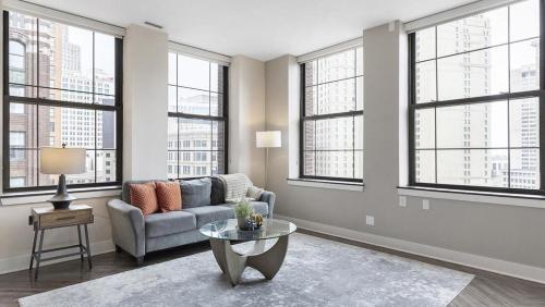 Landing Modern Apartment with Amazing Amenities ID1884X79 in Detroit, USA