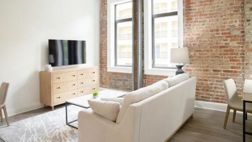 Landing Modern Apartment with Amazing Amenities ID5790X42 in Birmingham, USA
