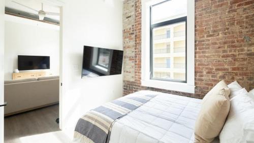 Landing Modern Apartment with Amazing Amenities ID5790X42 in Birmingham, USA