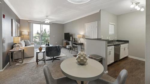 Landing Modern Apartment with Amazing Amenities (ID9304X63) in Rocklin