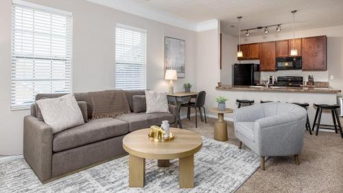 Landing Modern Apartment with Amazing Amenities (ID7606X42)