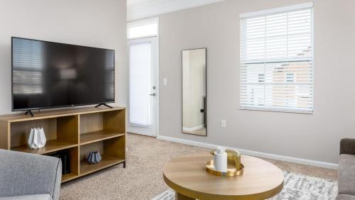 Landing Modern Apartment with Amazing Amenities ID7606X42 in Columbus, USA