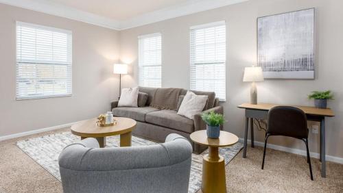 Landing Modern Apartment with Amazing Amenities ID7606X42 in Columbus, USA