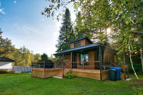 . CHALET AUX MÉLÈZES AVEC SPA ET PISCINE CREUSÉ PRIVÉ
